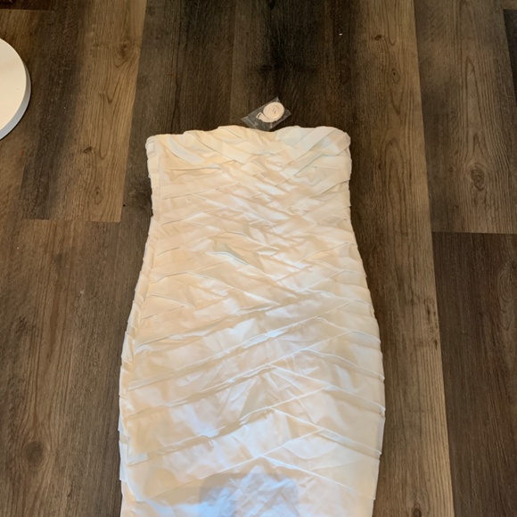 NIKIBIKI weaved fully lined strapless‎ or strappy dress. NWT - Picture 3 of 6